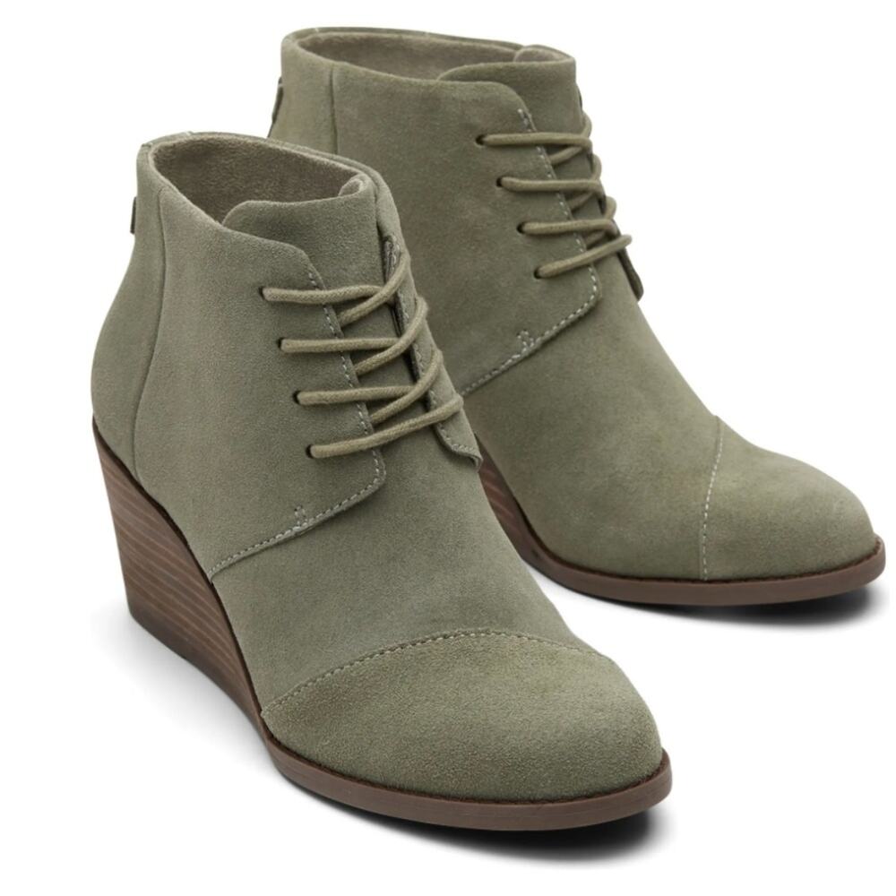 TOMS Women's Vetiver Grey Suede Hyde Lace Up Wedge Booties Size 8 NEW